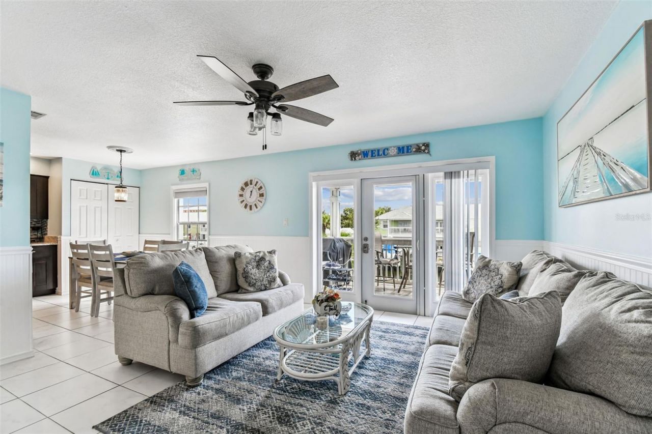 5116 Beach Drive Se, Unit D, Saint Petersburg, FL 33705 Photo