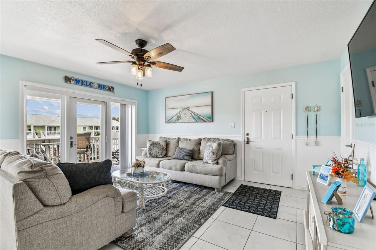 5116 Beach Drive Se, Unit D, Saint Petersburg, FL 33705 Photo