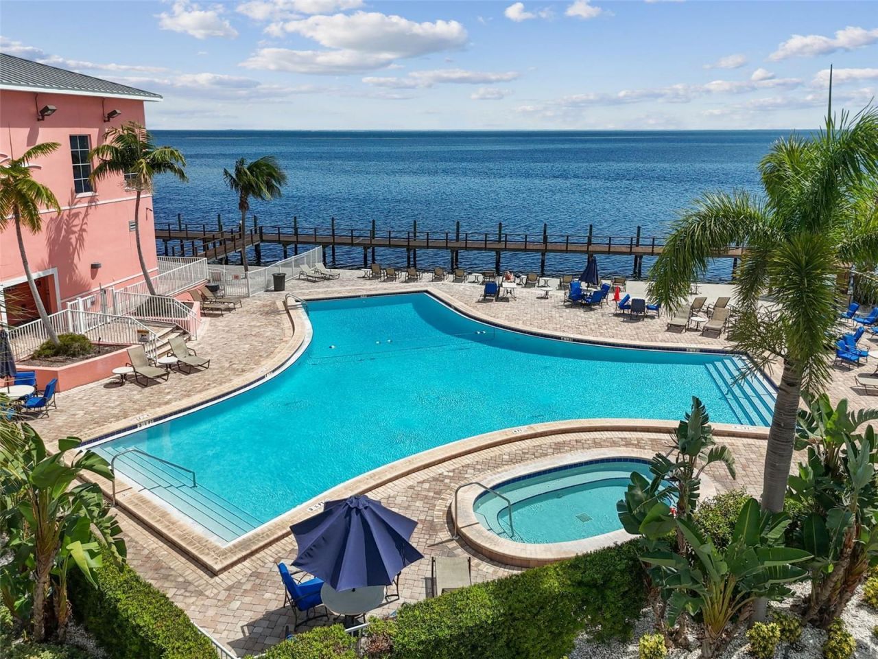 5116 Beach Drive Se, Unit D, Saint Petersburg, FL 33705 Photo