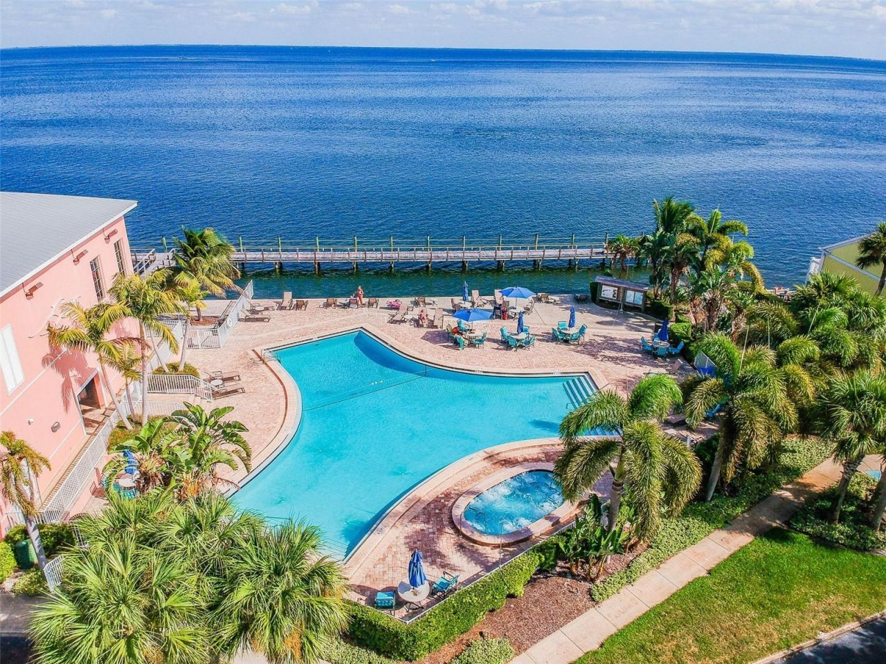 5116 Beach Drive Se, Unit D, Saint Petersburg, FL 33705 Photo