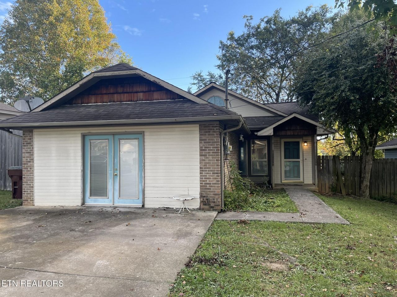 2128 Victoria Lane, Alcoa, TN 37701 Main Photo