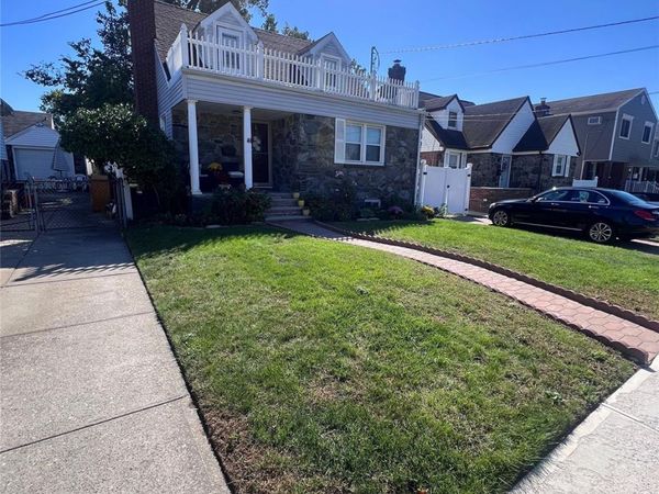 44 Frank Street, Valley Stream, NY 11580