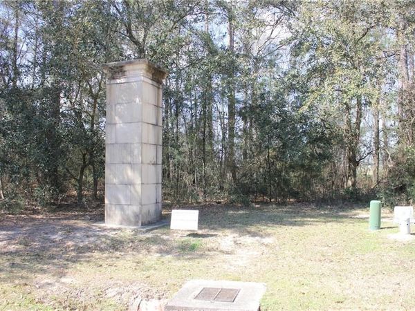 19210 COUNTRY CLUB Lane, Hammond, LA 70403