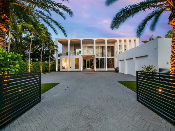 14844 Palmwood Road, Palm Beach Gardens, FL 33410