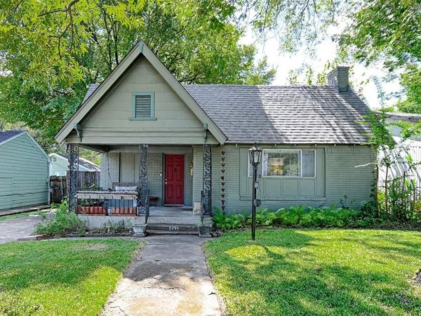 2438 Sharon Street, Dallas, TX 75211