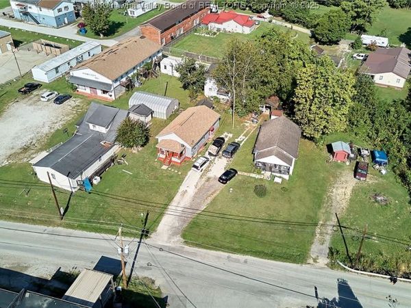 61 Virginia Avenue, Culloden, WV 25510