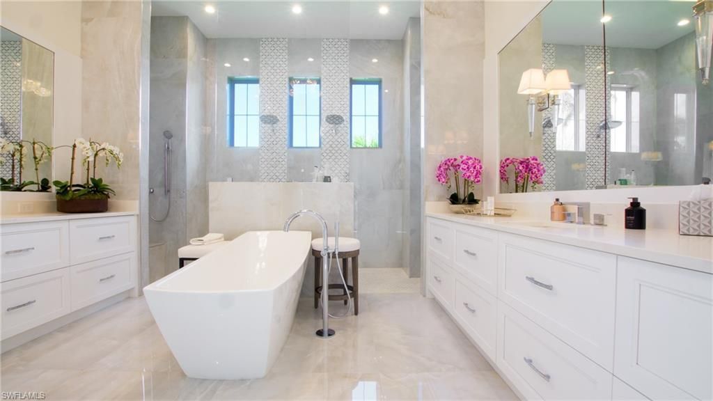 700 Wedge Dr, Naples, FL 34103 Photo