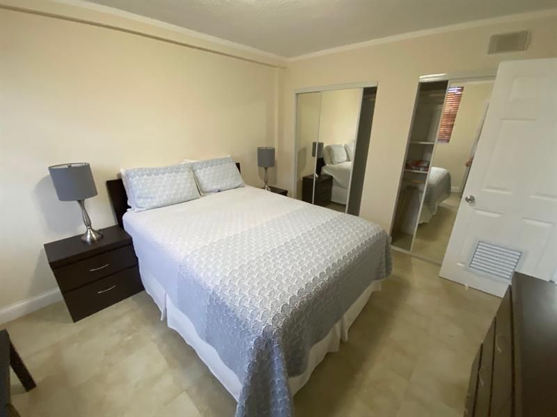 335 Collins Avenue, Unit 403, Miami Beach, FL 33139 Photo