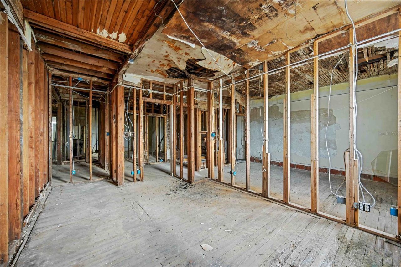 219 W Venice Avenue, Venice, FL 34285 Photo