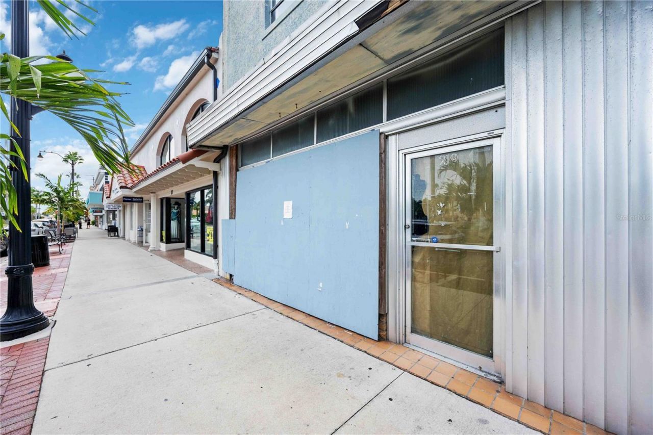 219 W Venice Avenue, Venice, FL 34285 Photo