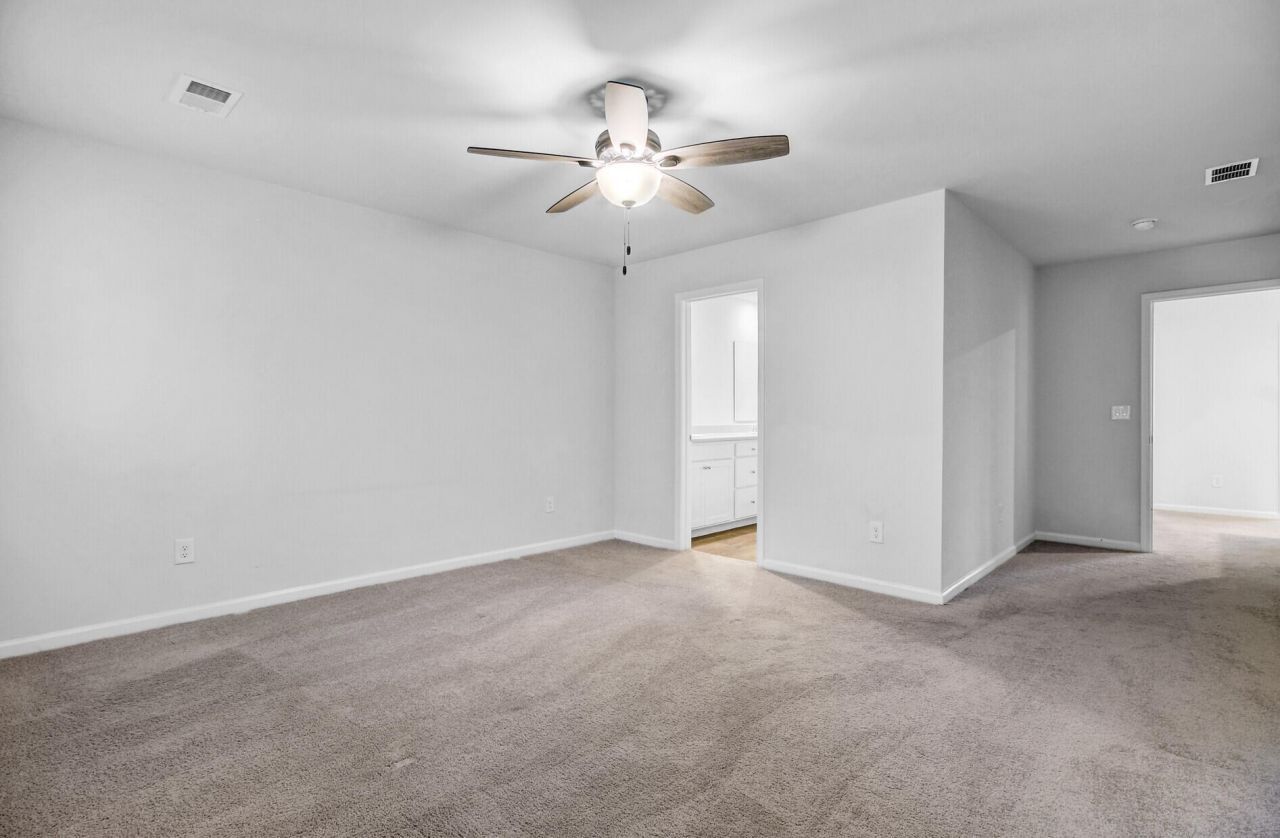 127 Rosefield Court Photo 28