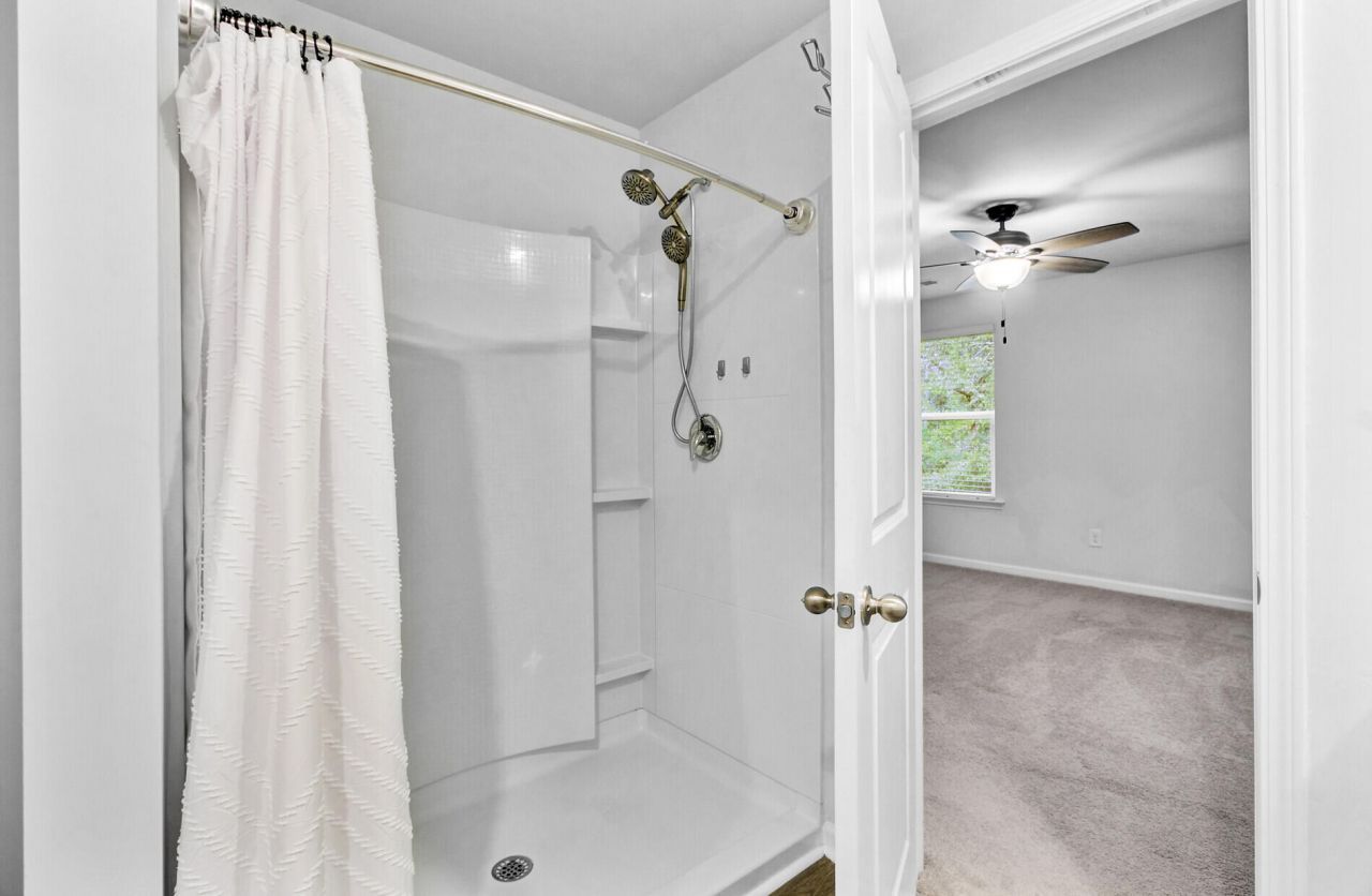 127 Rosefield Court Photo 31