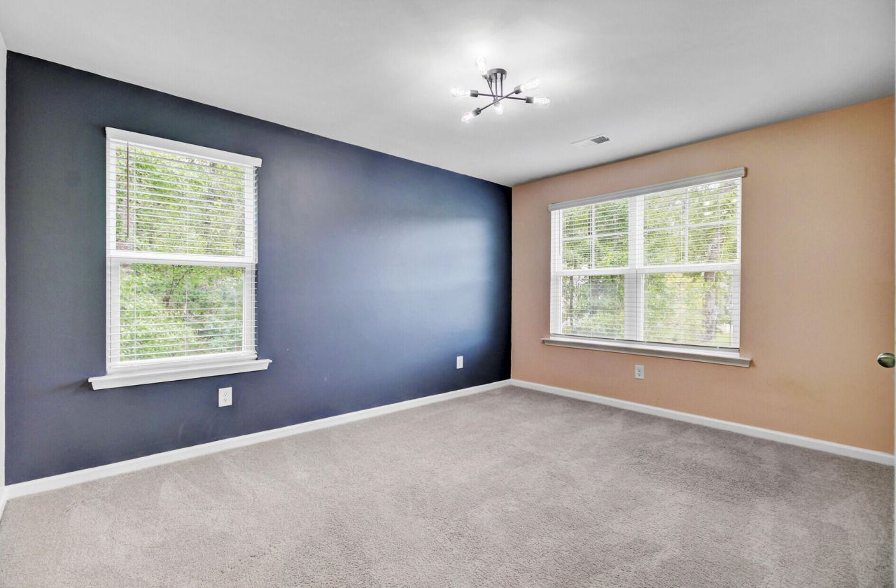 127 Rosefield Court Photo 33