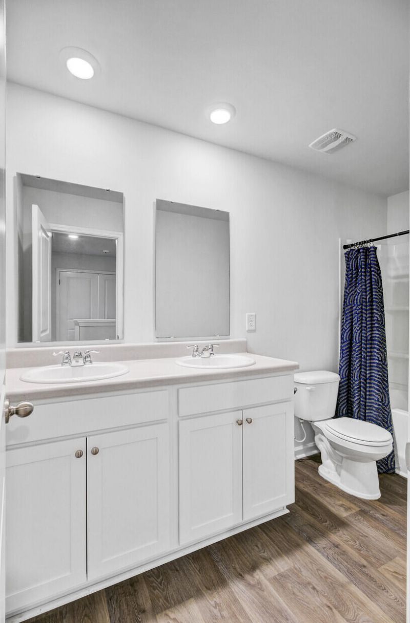 127 Rosefield Court Photo 36