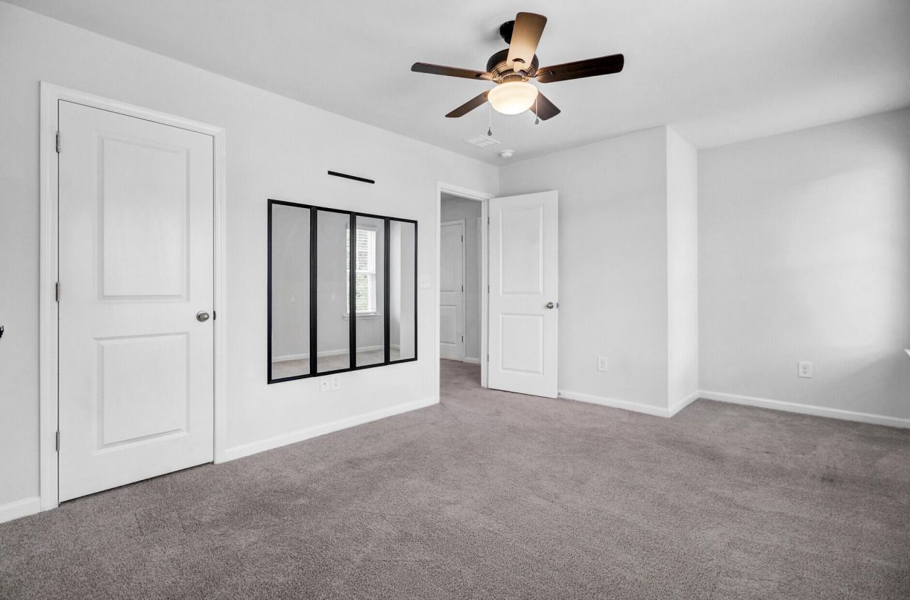 127 Rosefield Court Photo 38