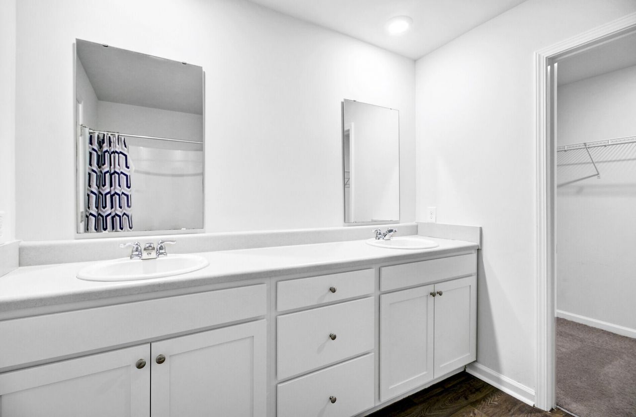 127 Rosefield Court Photo 4