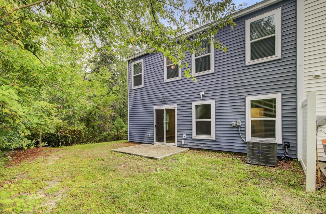 127 Rosefield Court Photo 6