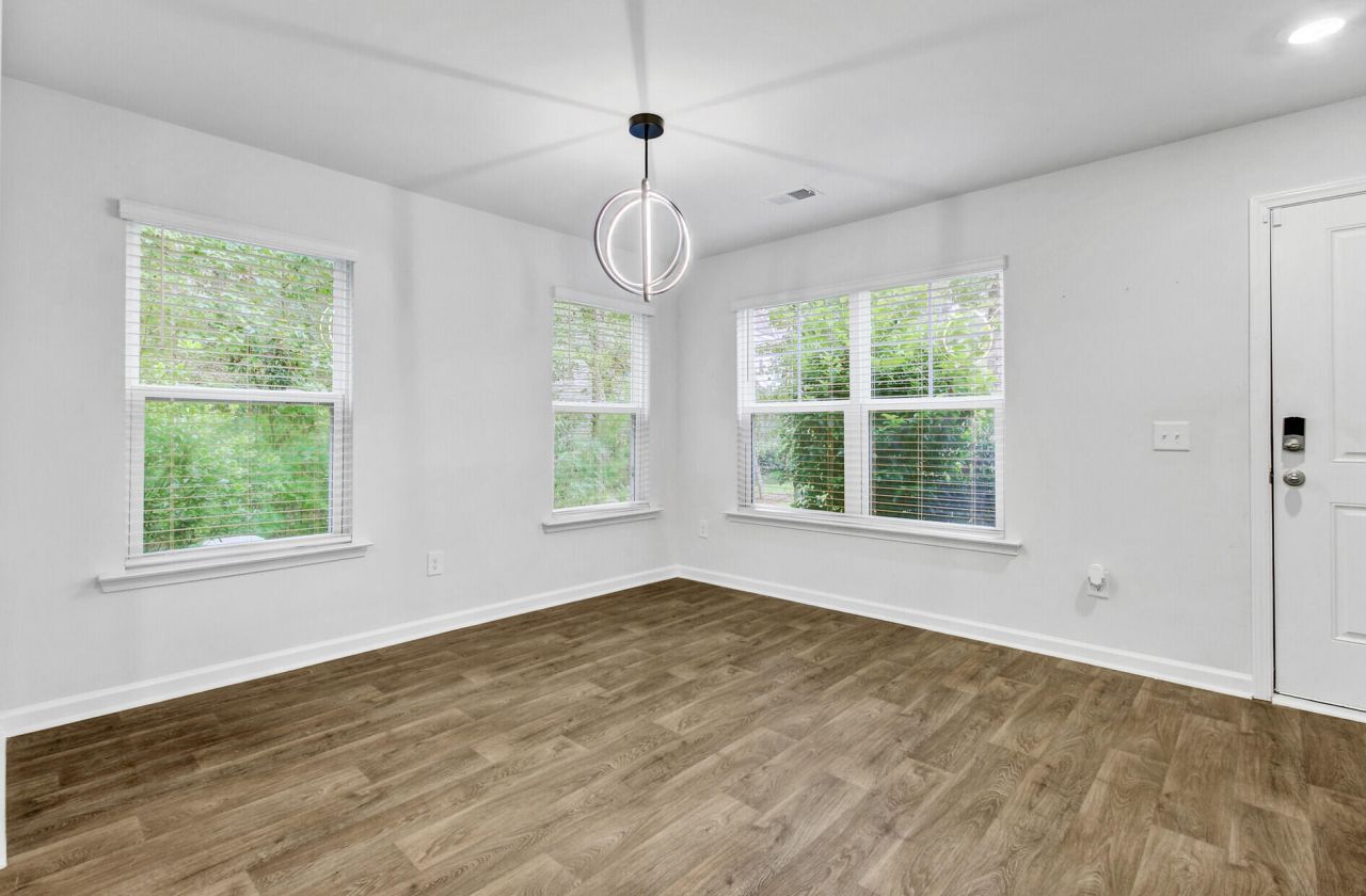 127 Rosefield Court Photo 9