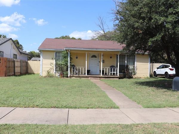 916 Poindexter Avenue, Cleburne, TX 76033