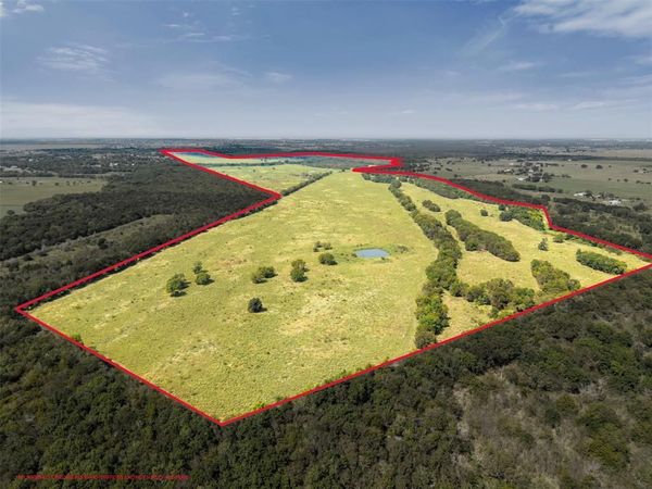 9520 CR 262 , Crandall, TX 75114