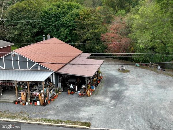 22 HUGHES STREET, NEW RINGGOLD, PA 17960