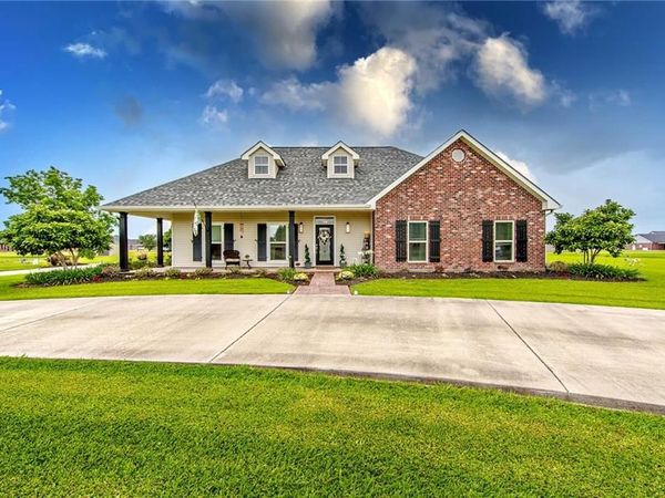 2405 ST MARY Street, Thibodaux, LA 70301