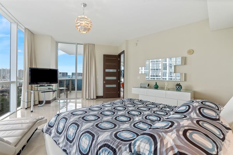18101 Collins Avenue, Unit 801, Sunny Isles Beach, FL 33160 Photo