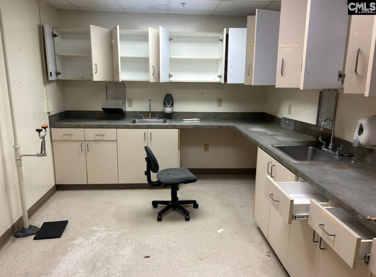 120 Clarkson Street Photo 15