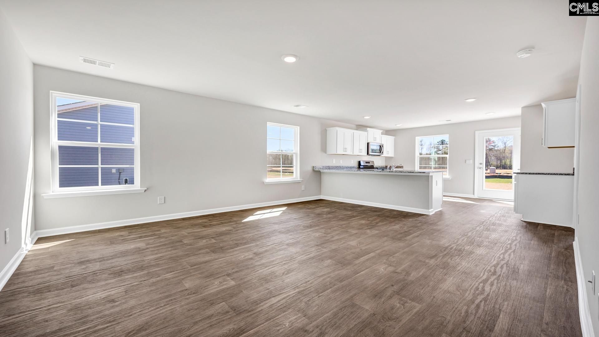 139 Sprocket Road Photo 11