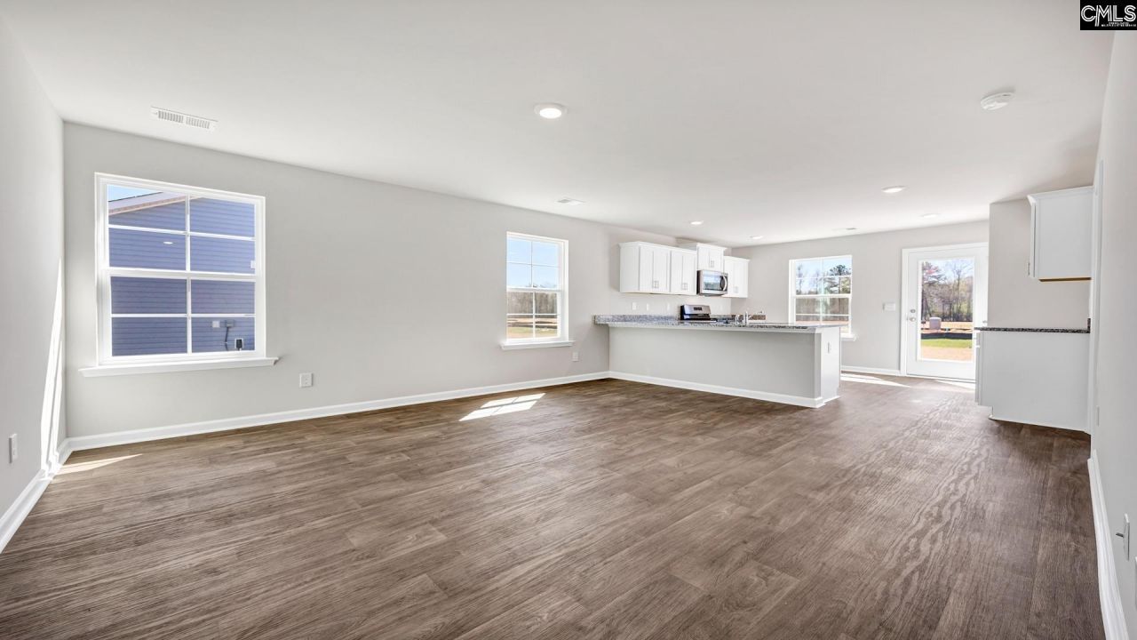 139 Sprocket Road Photo 12