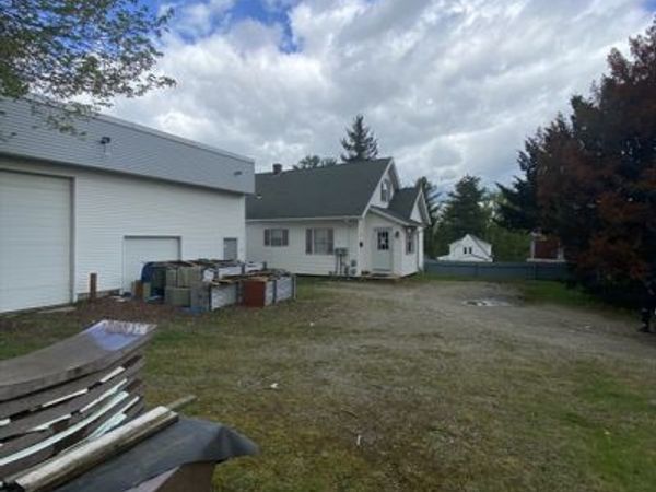 28 Appleton Rd, Auburn, MA 01501