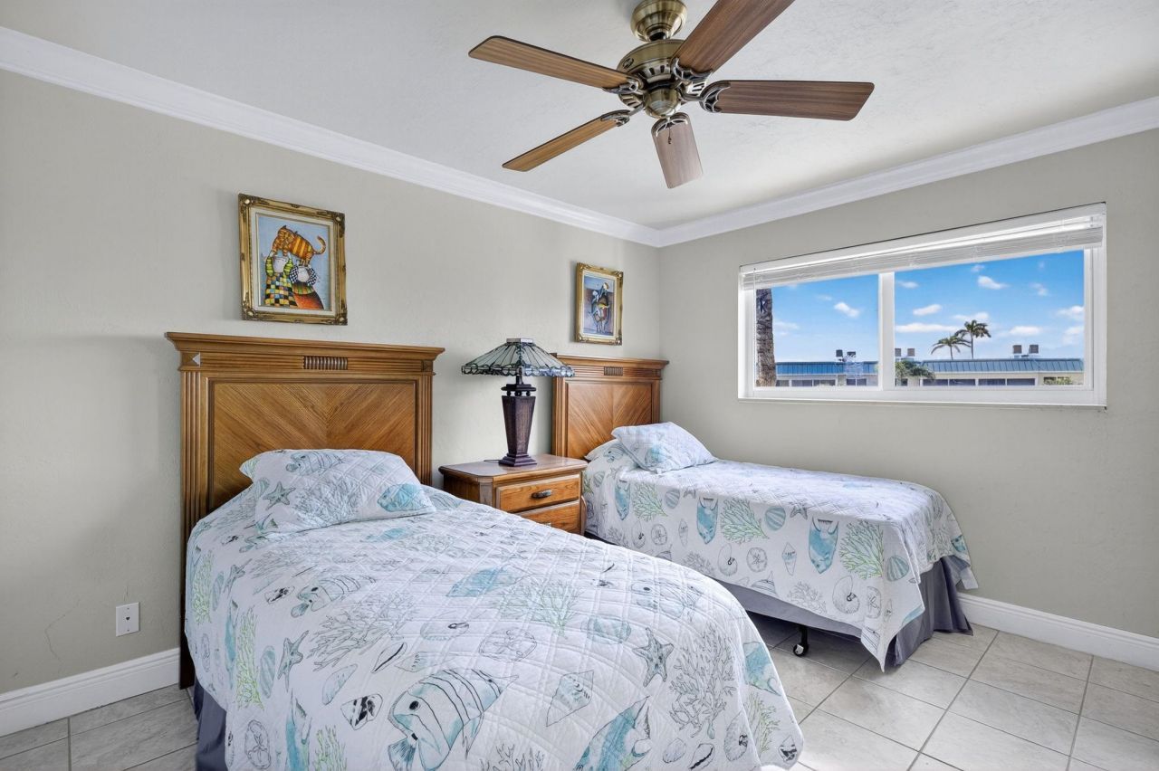 827 E Gulf Dr, Unit J7, Sanibel, FL 33957 Photo