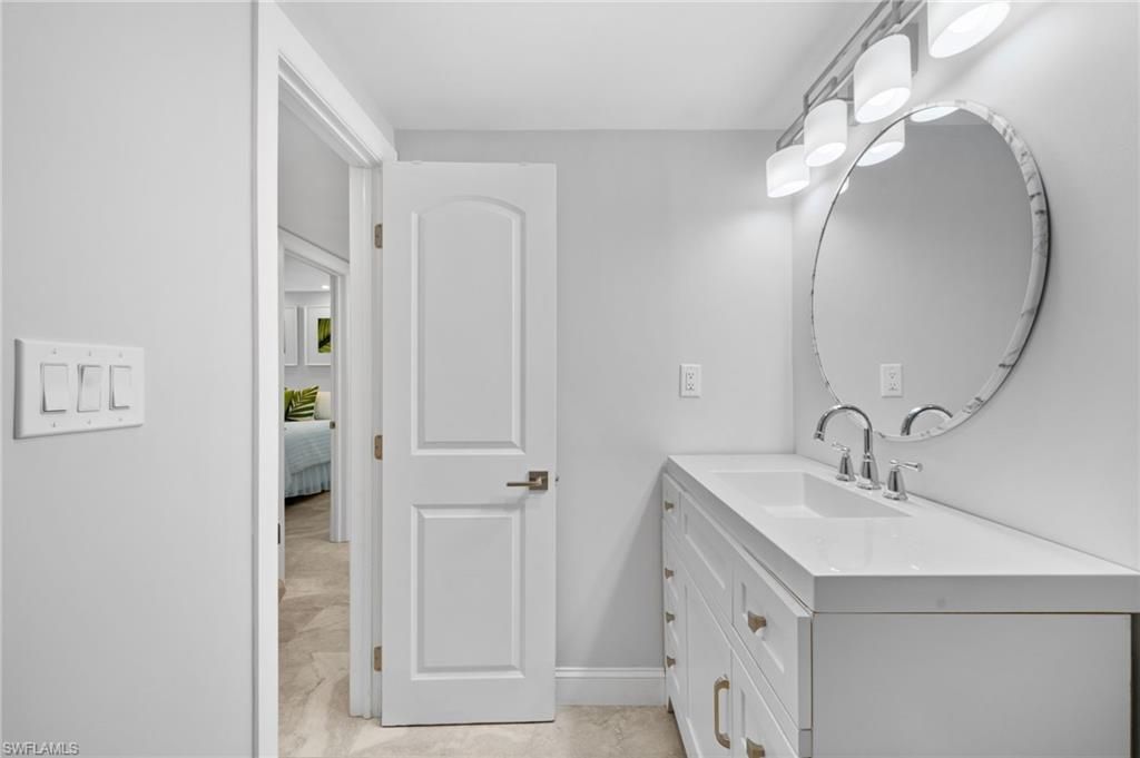 1605 Chesapeake Ave, Unit 2, Naples, FL 34102 Photo