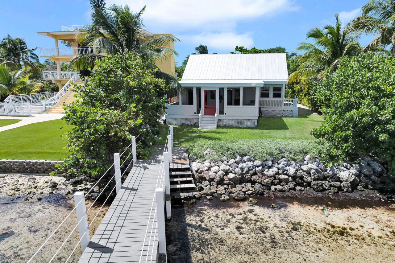 25368 2nd Street, Summerland Key, FL 33042 Photo