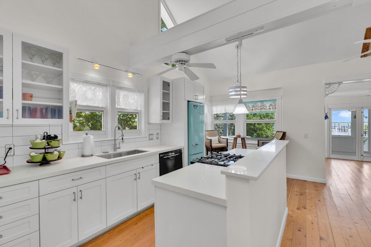 25368 2nd Street, Summerland Key, FL 33042 Photo