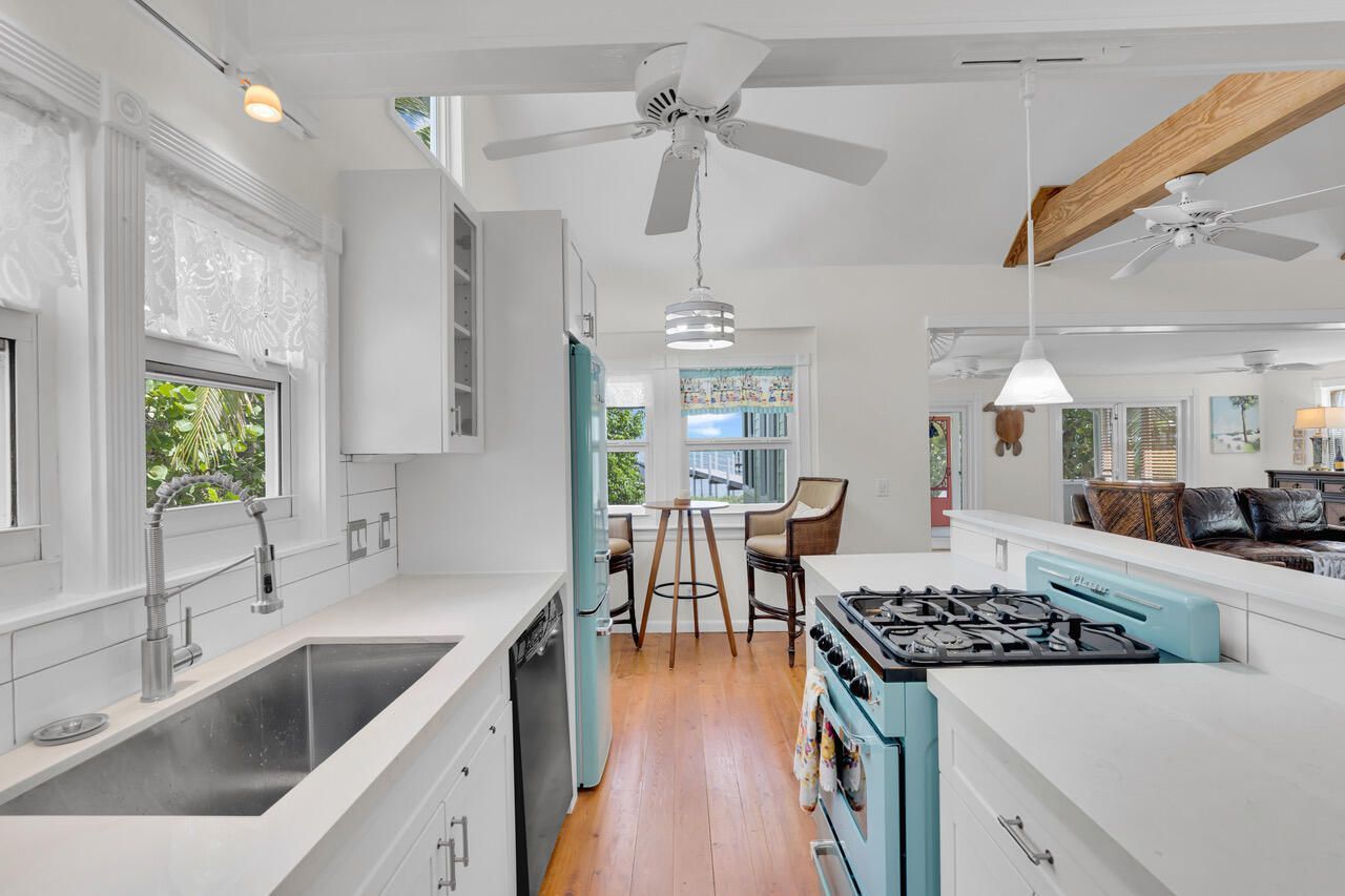 25368 2nd Street, Summerland Key, FL 33042 Photo