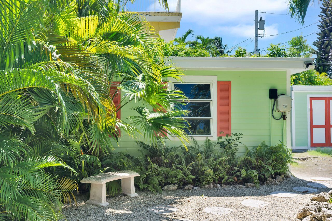 25368 2nd Street, Summerland Key, FL 33042 Photo