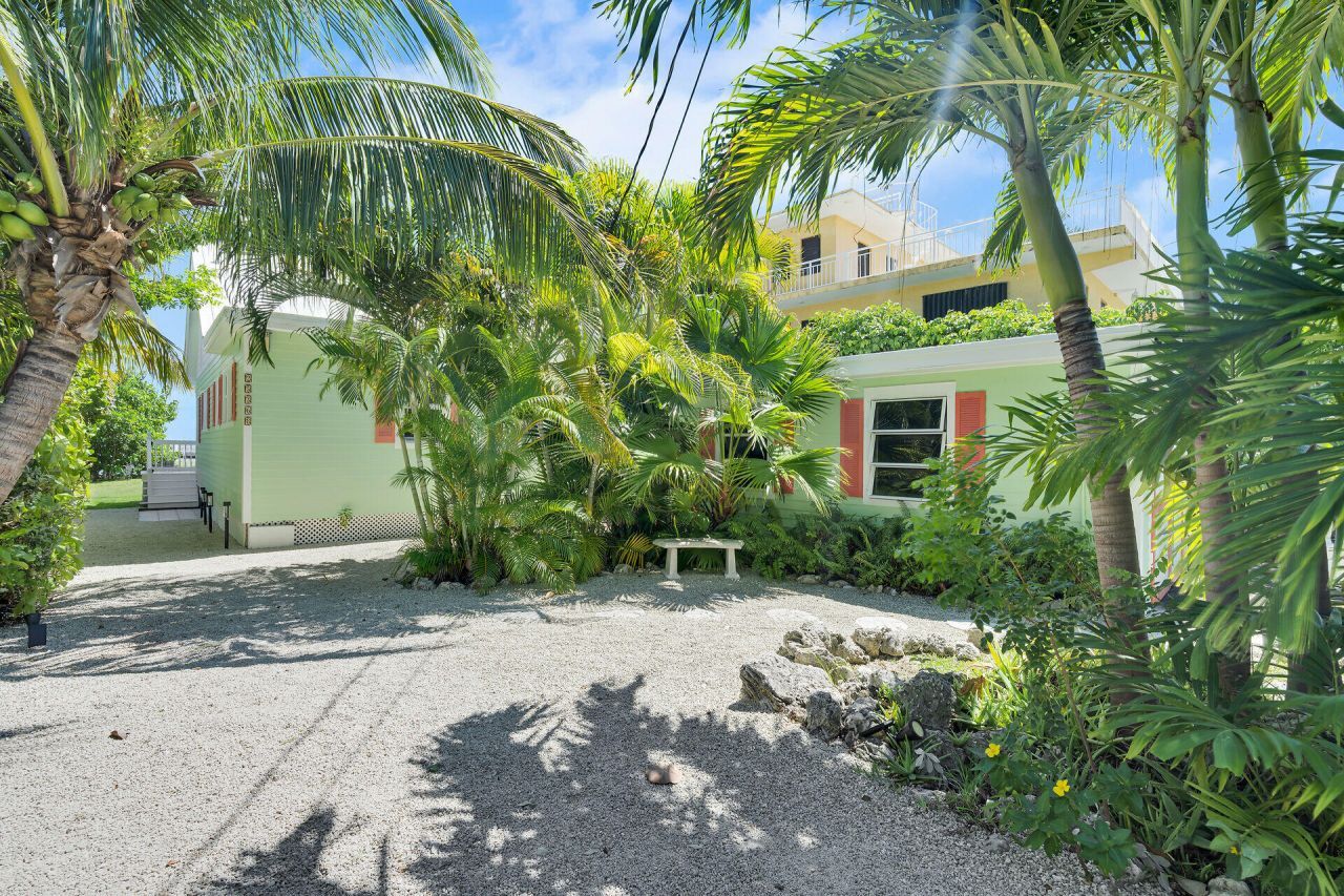 25368 2nd Street, Summerland Key, FL 33042 Photo