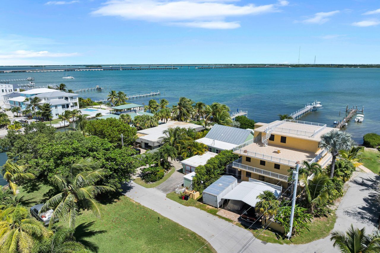 25368 2nd Street, Summerland Key, FL 33042 Photo