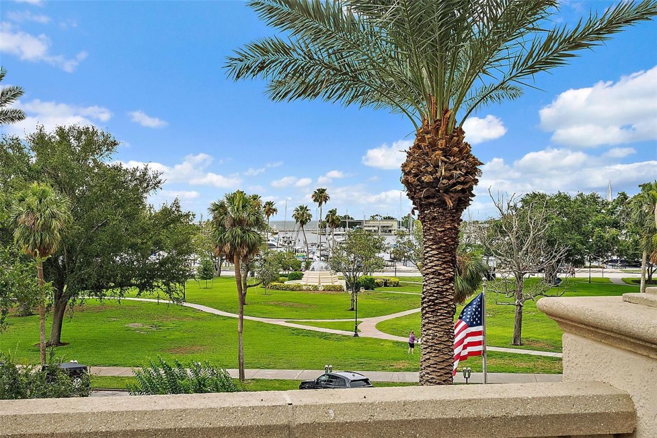 100 Beach Drive Ne, Unit 301, Saint Petersburg, FL 33701 Photo