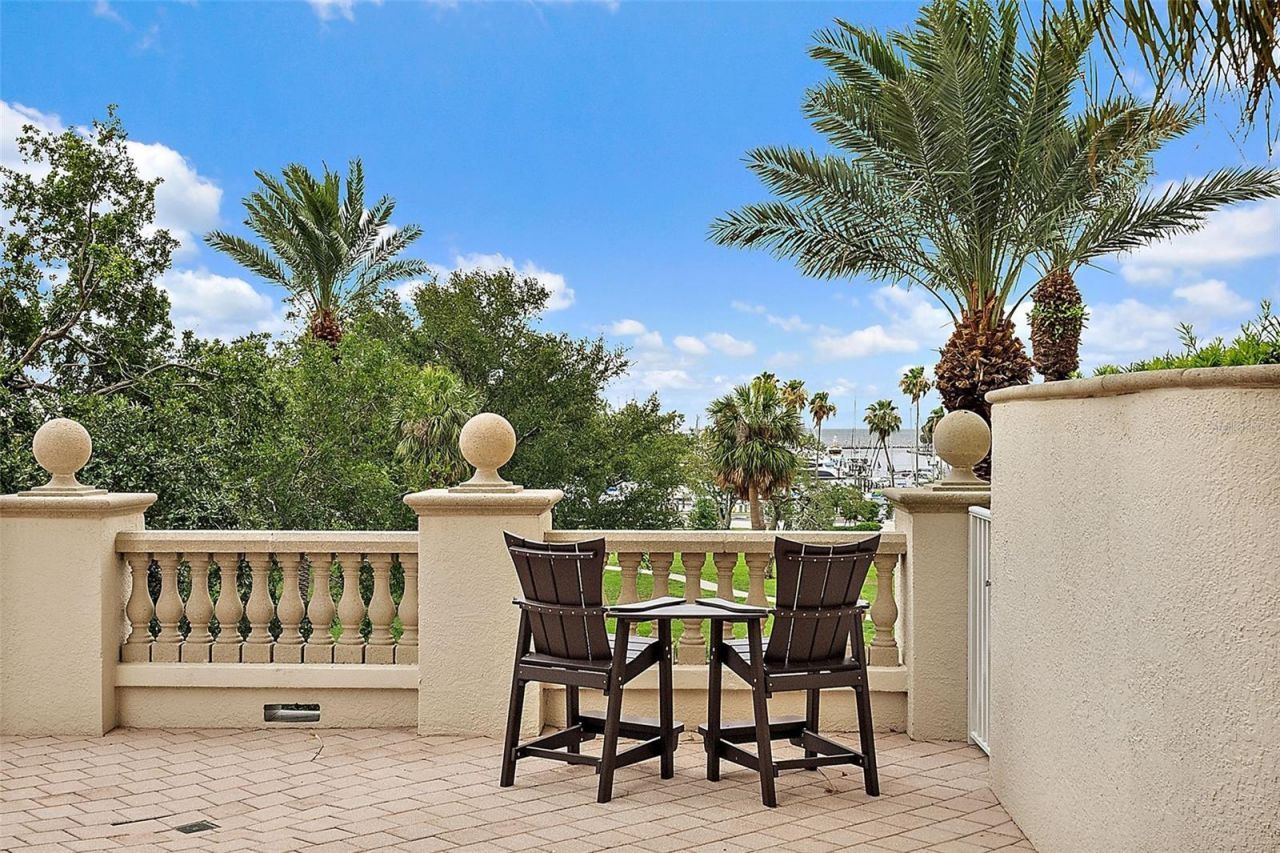 100 Beach Drive Ne, Unit 301, Saint Petersburg, FL 33701 Photo