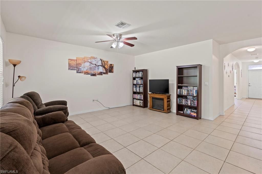 10564 Canal Brook Ln, Lehigh Acres, FL 33936 Photo