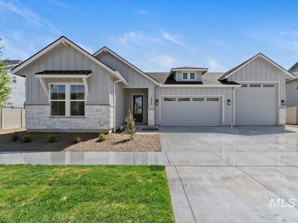 2391 E Snocreek Dr, Eagle, ID 83616