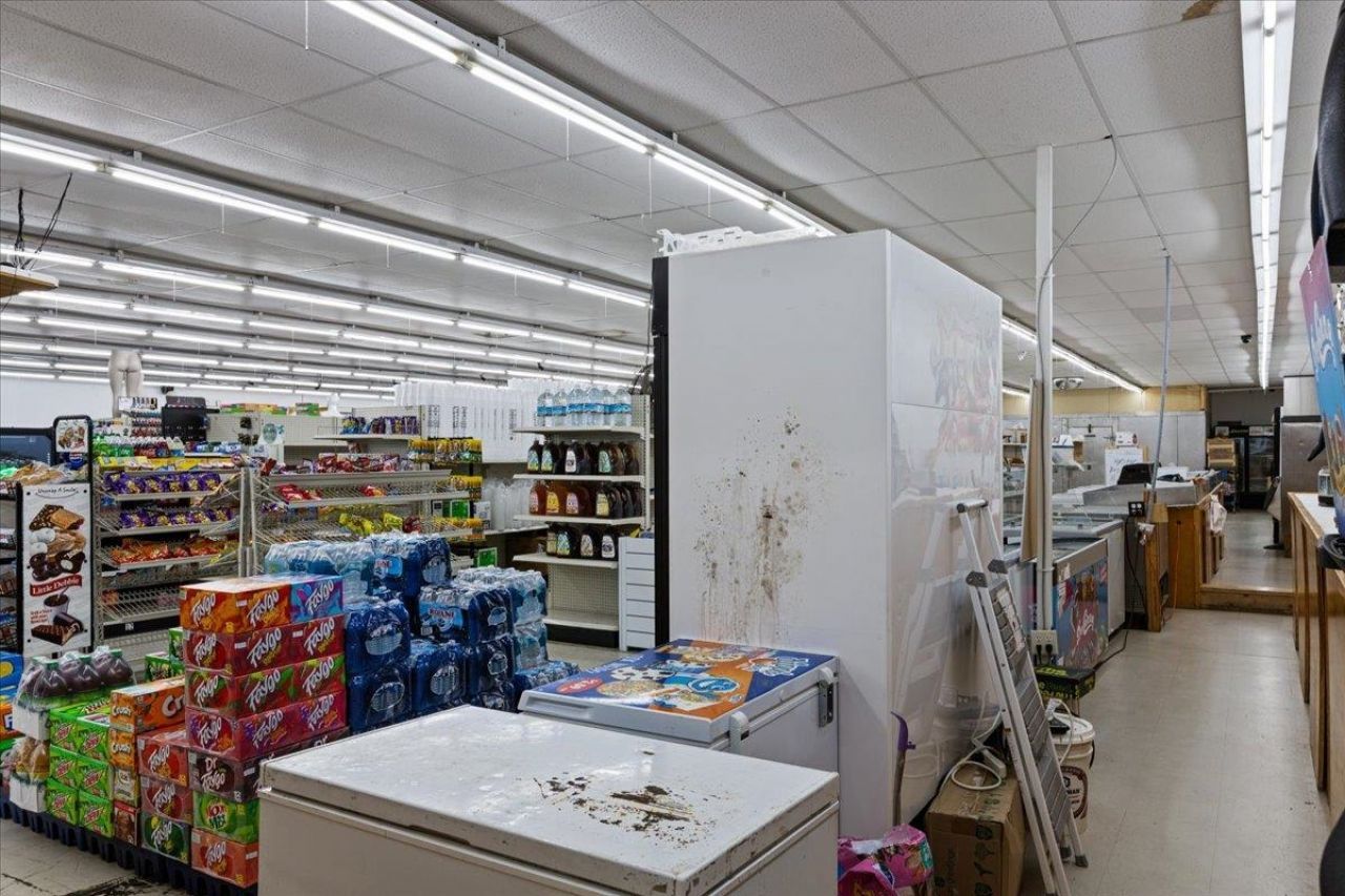 655 E Base , Madison, FL 32340 Photo