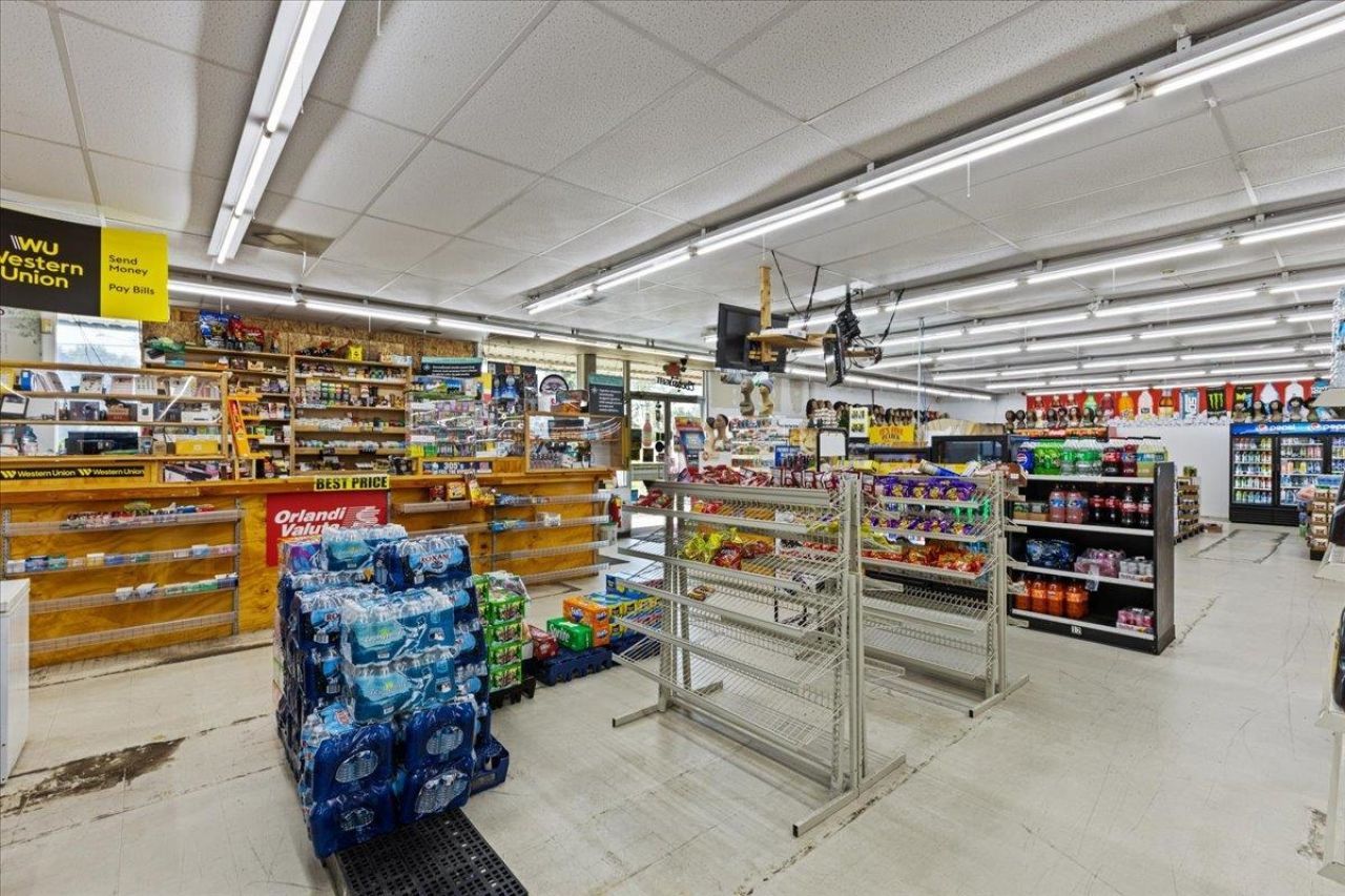 655 E Base , Madison, FL 32340 Photo