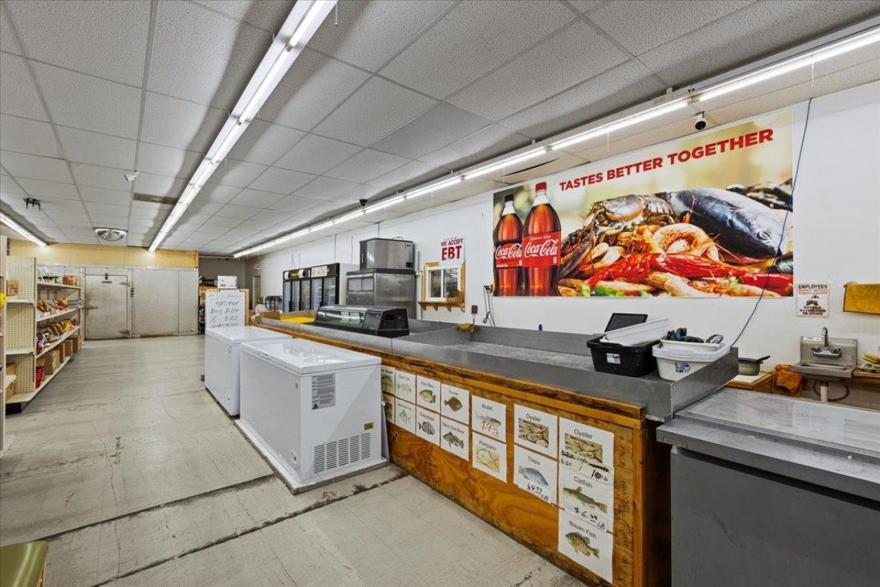 655 E Base , Madison, FL 32340 Photo