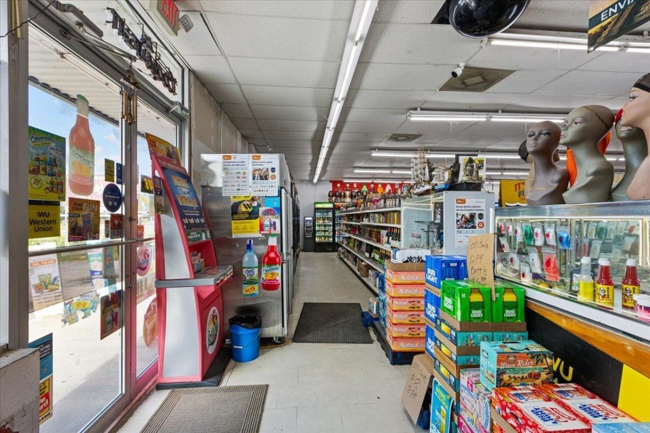 655 E Base , Madison, FL 32340 Photo