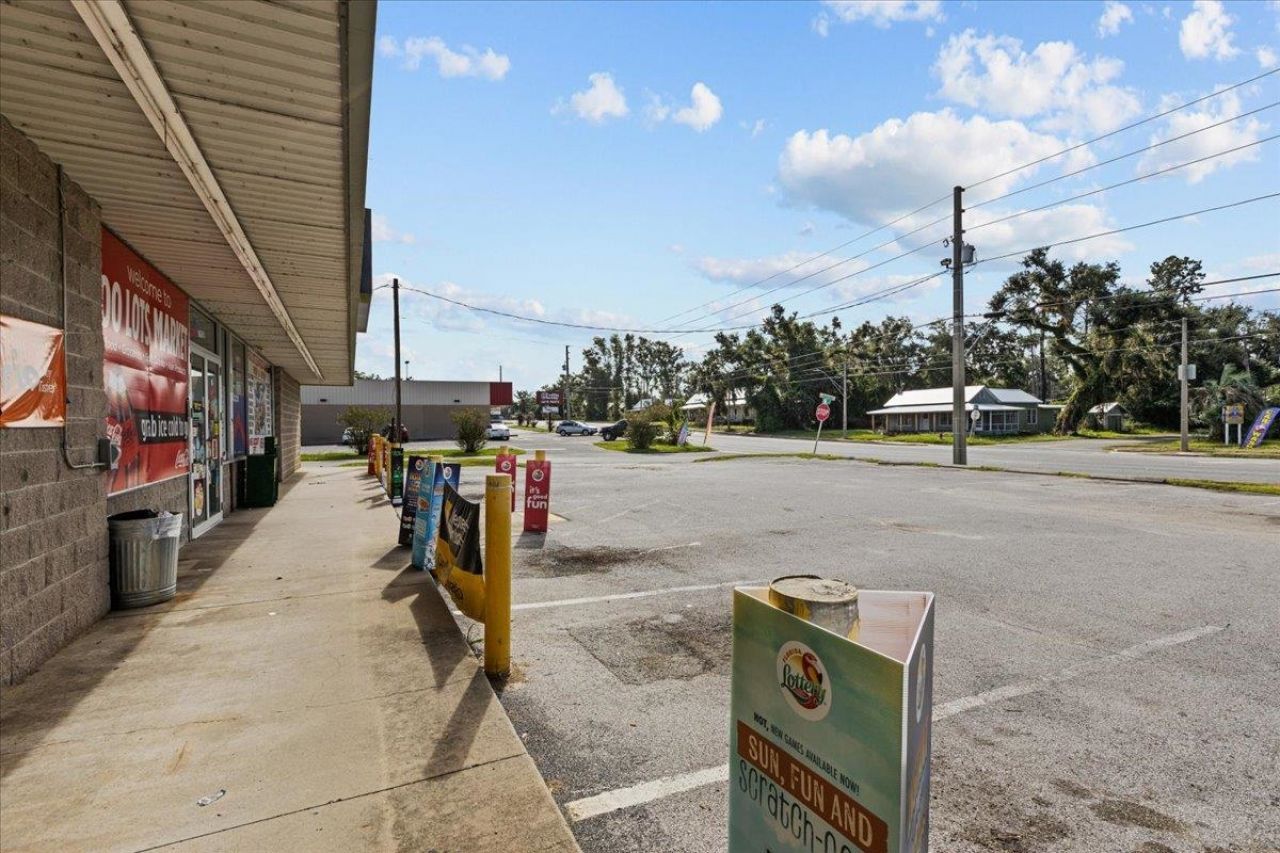 655 E Base , Madison, FL 32340 Photo