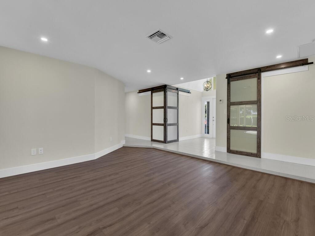 491 Cypress Way E, Naples, FL 34110 Photo
