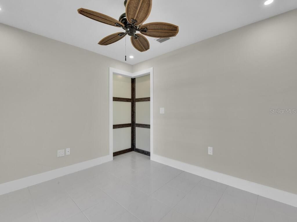 491 Cypress Way E, Naples, FL 34110 Photo